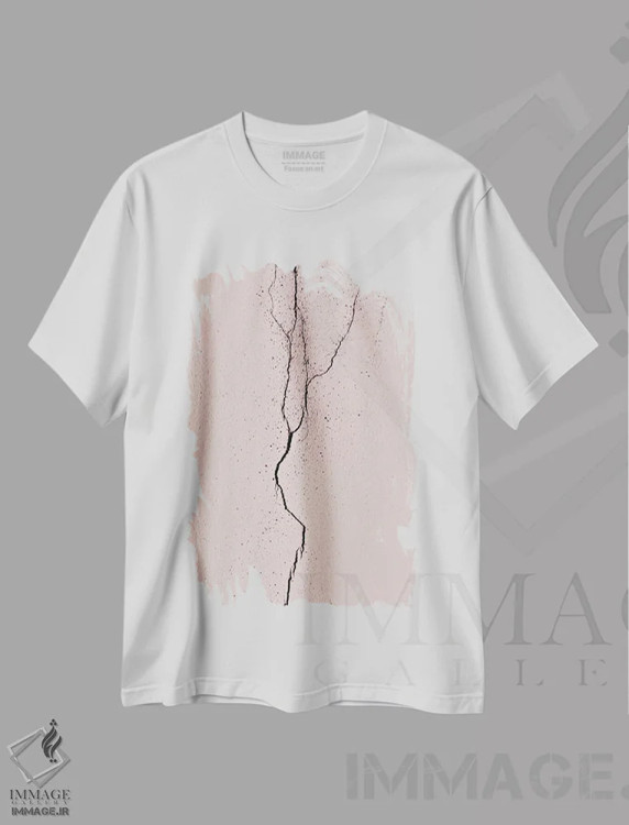تیشرت سفید طرح دار دیوار فرسوده ایتالیای زیبا اثر مونیکا استریگل | فروشگاه ایماژ