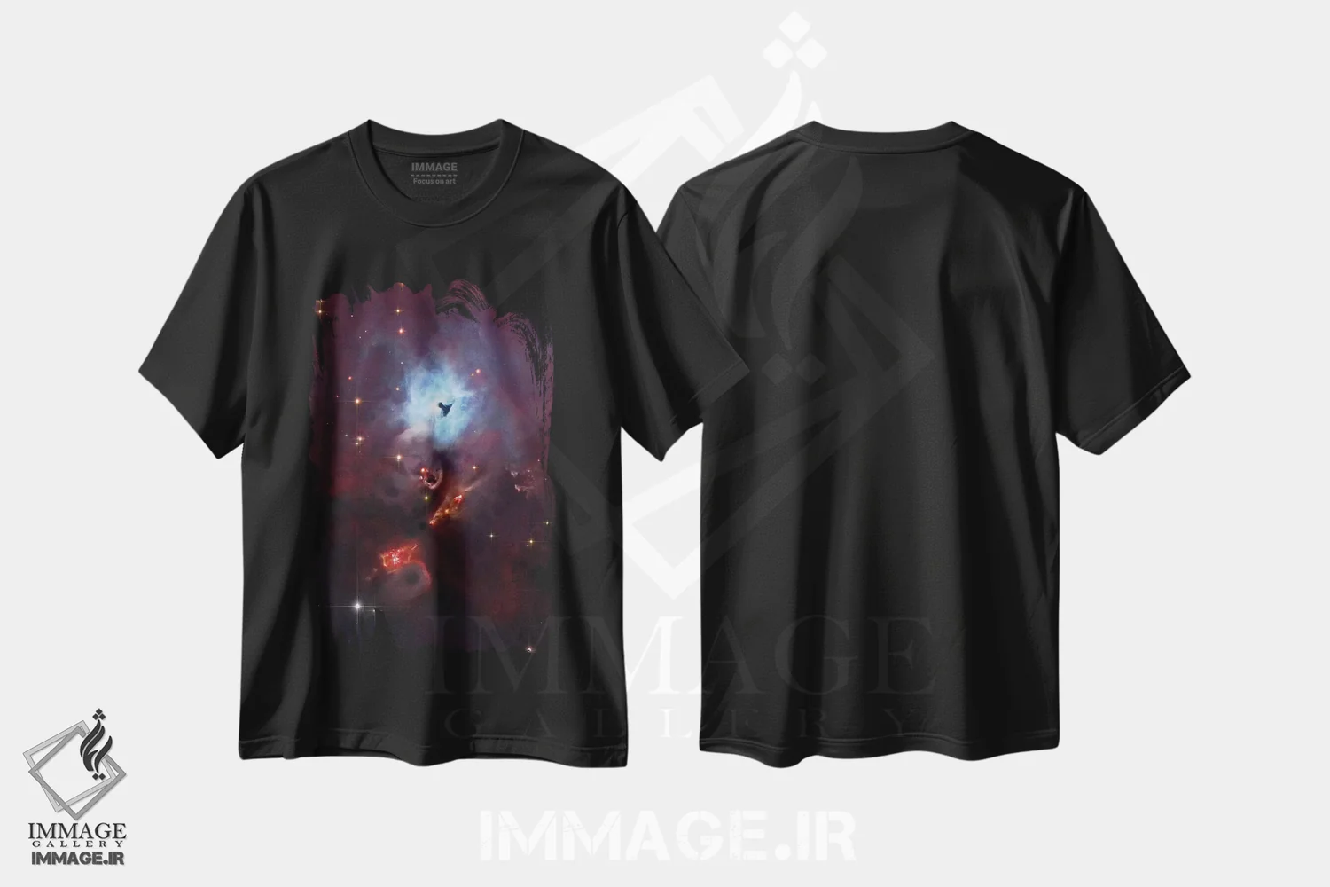تیشرت مشکی طرح دار سحابی نشری و بازتابی در شکارچیI، مدیوم اثر رابرت گندلر | immage.ir