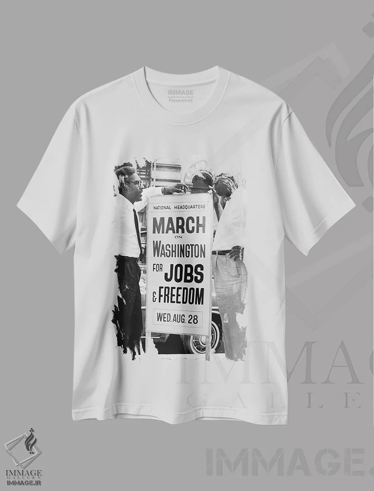 تیشرت سفید طرح دار راستین و رابینسون، ۱۹۶۳، تزئینی اثر اورلاندو فرناندز | فروشگاه ایماژ