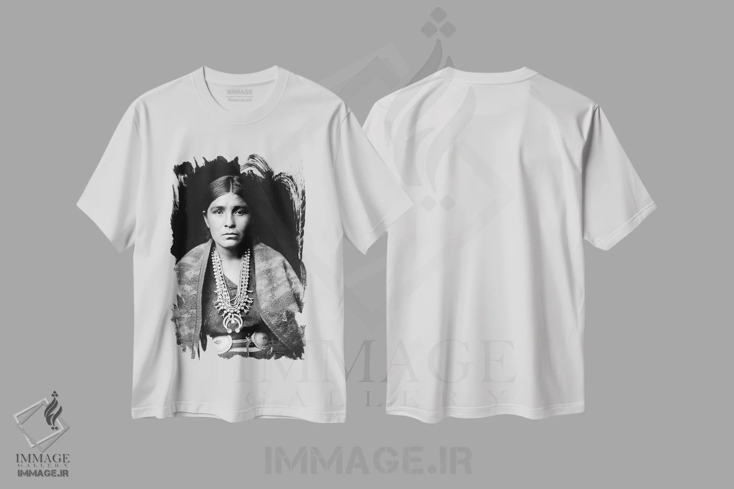 تیشرت سفید طرح دار C1904,زن ناواهو، حدود ۱۹۰۴، تزئینی اثر ادوارد اس. کرتیس | immage.ir
