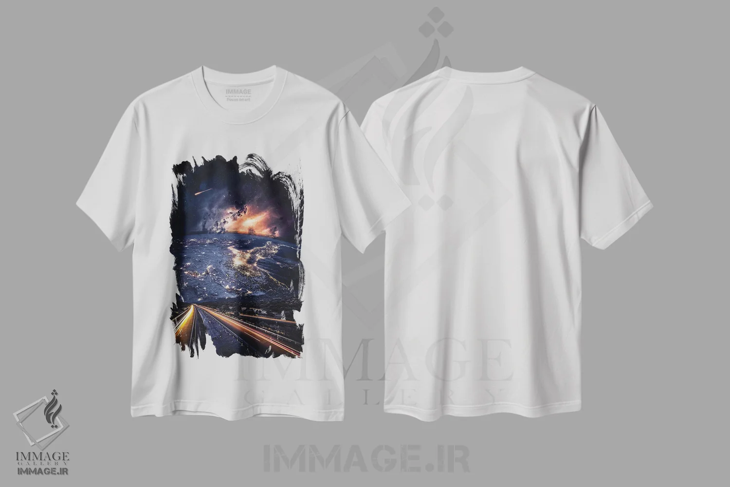 تیشرت سفید طرح دار رد طلایی فضایی به سوی سیاره زمین، عکاسی ترکیبی اثر جن زد | فروشگاه ایماژ