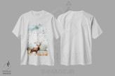 تیشرت سفید طرح دار شاه گوزن جنگل و برگ های پرنده، عکاسی ترکیبی اثر جن زد | immage.ir