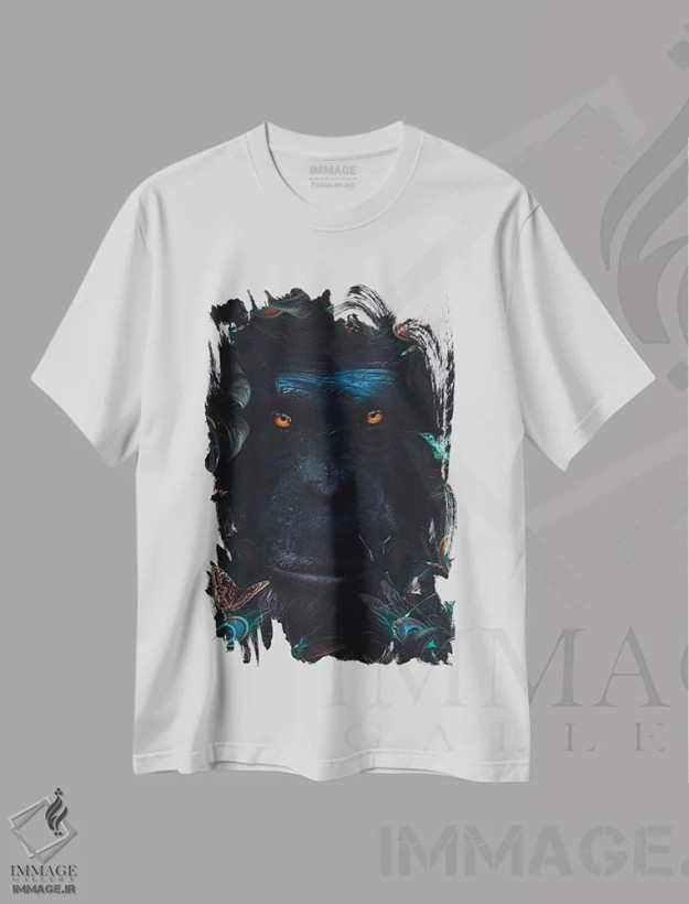 تیشرت سفید طرح دار پرتره میمون و پر طاووس، عکاسی ترکیبی اثر جن زد | فروشگاه ایماژ