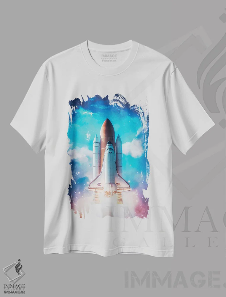 تیشرت سفید طرح دار پرتاب موشک به سوی هلال ماه، عکاسی ترکیبی اثر جن زد | immage.ir
