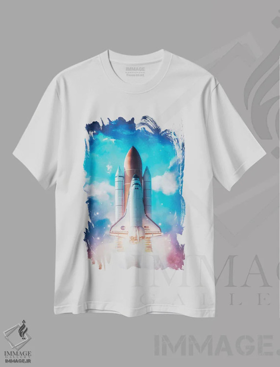 تیشرت سفید طرح دار پرتاب موشک به سوی هلال ماه، عکاسی ترکیبی اثر جن زد | immage.ir
