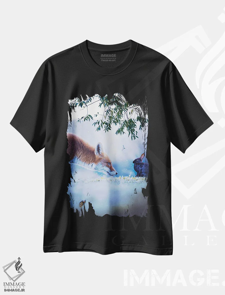 تیشرت مشکی طرح دار روباه قرمز و خرگوش سیاه، عکاسی ترکیبی اثر جن زد | فروشگاه ایماژ