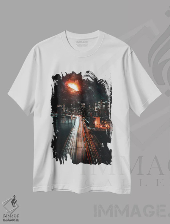 تیشرت سفید طرح دار جاده ترافیک به سوی کهکشان سرخ، دکوراسیون جایگزین اثر جن زد | immage.ir