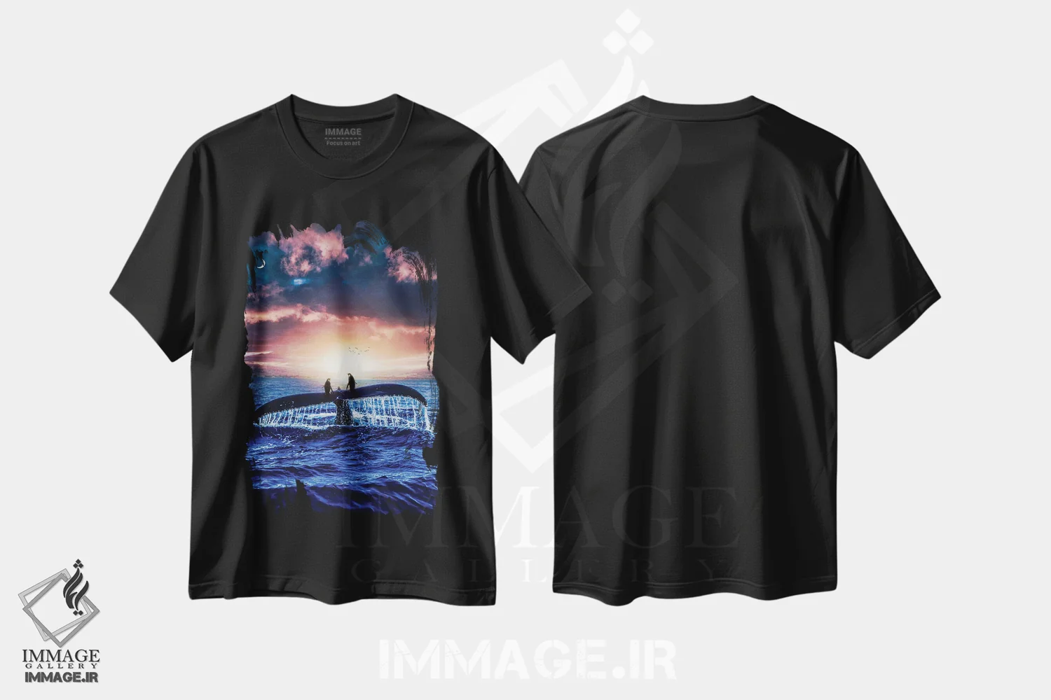 تیشرت مشکی طرح دار سفر دو پنگوئن بر پشت یک نهنگ، عکاسی ترکیبی اثر جن زد | immage.ir