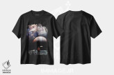 تیشرت مشکی طرح دار فضانورد زن روی ماه در فضا و سیاه چاله، عکاسی ترکیبی اثر جن زد | فروشگاه ایماژ