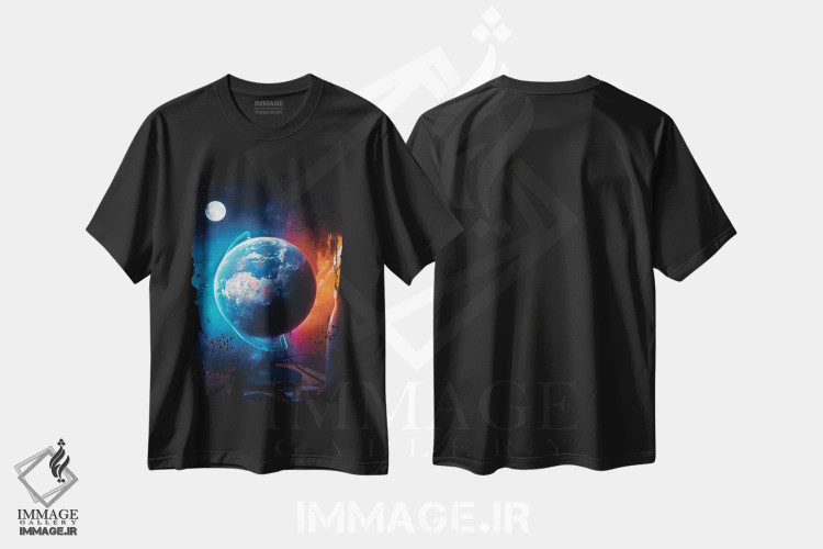 تیشرت مشکی طرح دار کره زمین با ماه روی میز تحریر، هنر دیجیتال اثر جن زد | فروشگاه ایماژ