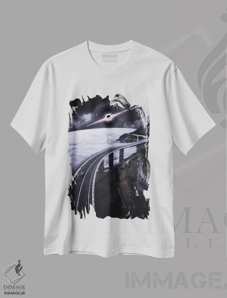 تیشرت سفید طرح دار جاده به سمت سیاه چاله در فضا، هنر دیجیتال اثر جن زد | immage.ir