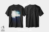 تیشرت مشکی طرح دار جن روی دریای ابری خیالی، عکاسی ترکیبی اثر جن زد | immage.ir