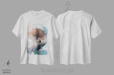 تیشرت سفید طرح دار پاندا روی جزیره شناور، تزئینی اثر جن زد | immage.ir