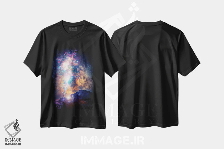 تیشرت مشکی طرح دار نواختن ساکسیفون کهکشانی، تزئینی اثر جن زد | فروشگاه ایماژ