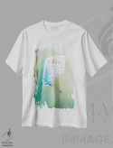 تیشرت سفید طرح دار پروانه آبی و طبیعت سبز، هنر دیجیتال اثر جن زد | immage.ir