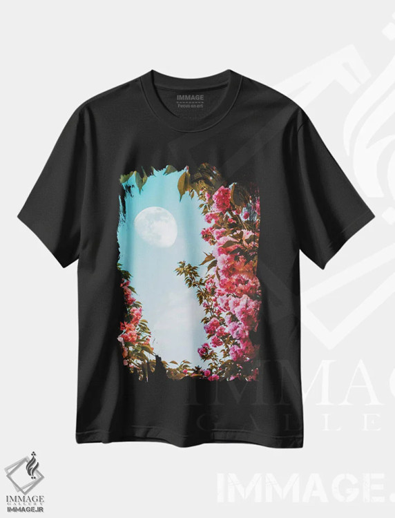 تیشرت مشکی طرح دار ماه و گل های صورتی زیباشناسانه، هنر دیجیتال اثر جن زد | فروشگاه ایماژ
