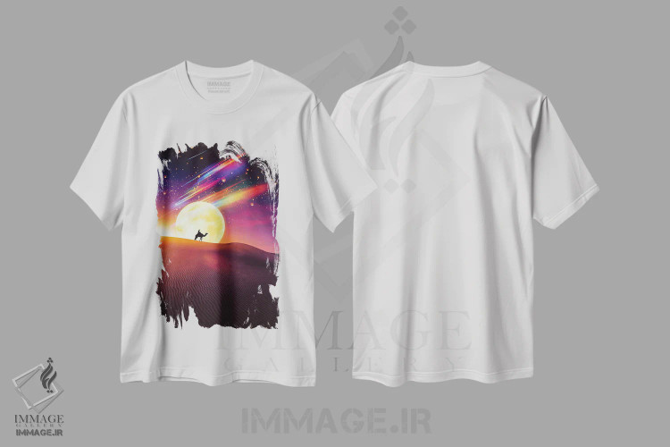 تیشرت سفید طرح دار شتر یک کوهانه، بیابان و ماه کامل، عکاسی ترکیبی اثر جن زد | فروشگاه ایماژ