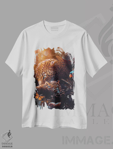 تیشرت سفید طرح دار مادر پلنگ و بچه اش در جنگل گرمسیری، عکاسی ترکیبی اثر جن زد | فروشگاه ایماژ
