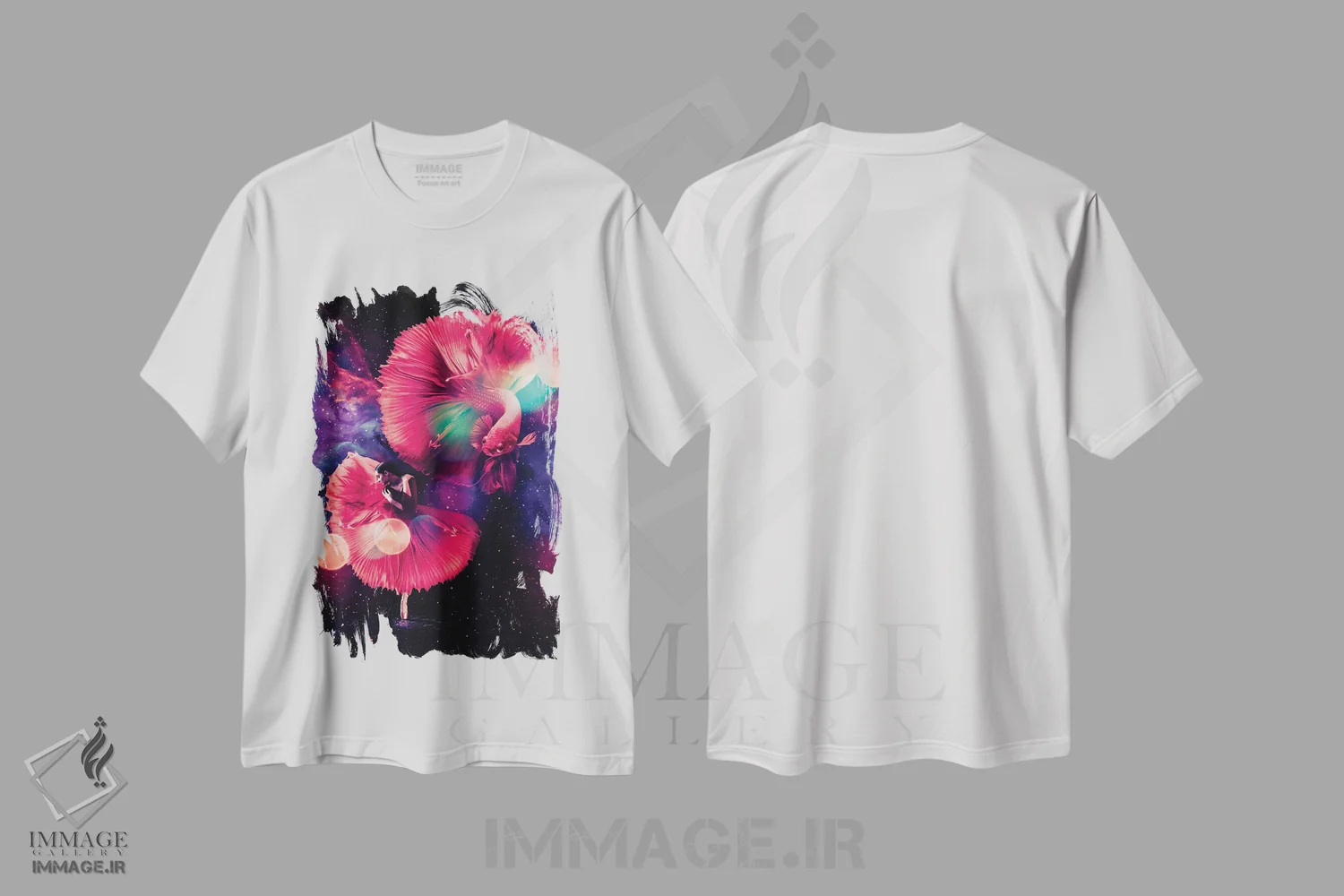 تیشرت سفید طرح دار رقصنده و باله ماهی بتا قرمز، تزئینی اثر جن زد | immage.ir