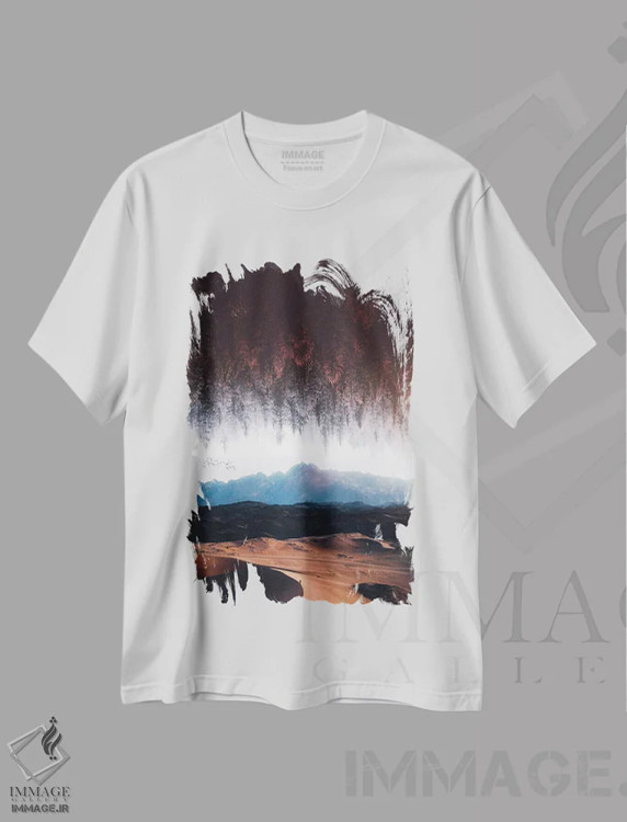 تیشرت سفید طرح دار جنگل سورئال وارونه در بیابان، عکاسی ترکیبی اثر جن زد | immage.ir