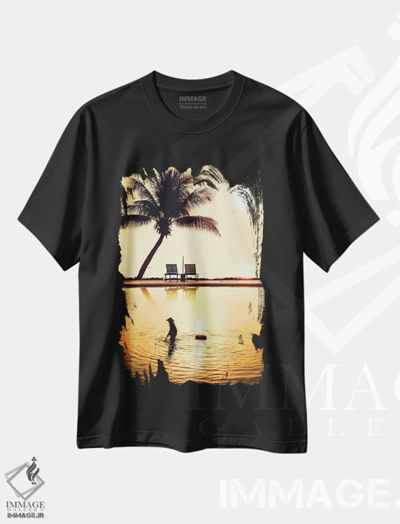 تیشرت مشکی طرح دار ماهیگیر ویتنامی در استخر، عکاسی ترکیبی اثر جن زد | فروشگاه ایماژ