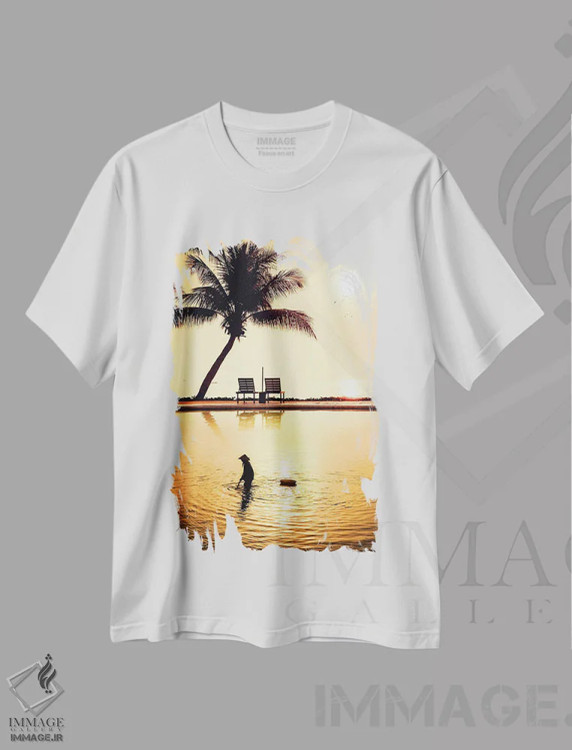 تیشرت سفید طرح دار ماهیگیر ویتنامی در استخر، عکاسی ترکیبی اثر جن زد | immage.ir