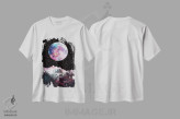 تیشرت سفید طرح دار ماه کامل ۷، تزئینی اثر گب فرناندو | فروشگاه ایماژ