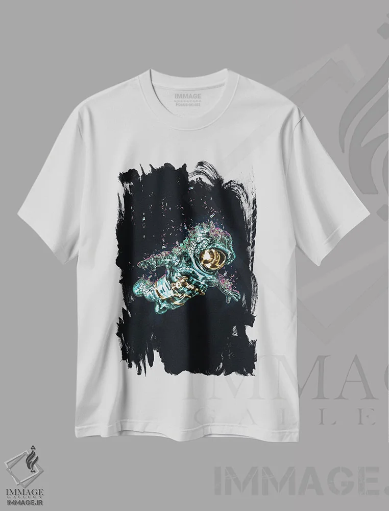 تیشرت سفید طرح دار آمانگ آس رنگی، هنر دیجیتال اثر گب فرناندو | immage.ir