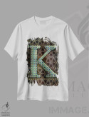 تیشرت سفید طرح دار K، تزئینی اثر فایو بای فایو کالکتیو | فروشگاه ایماژ