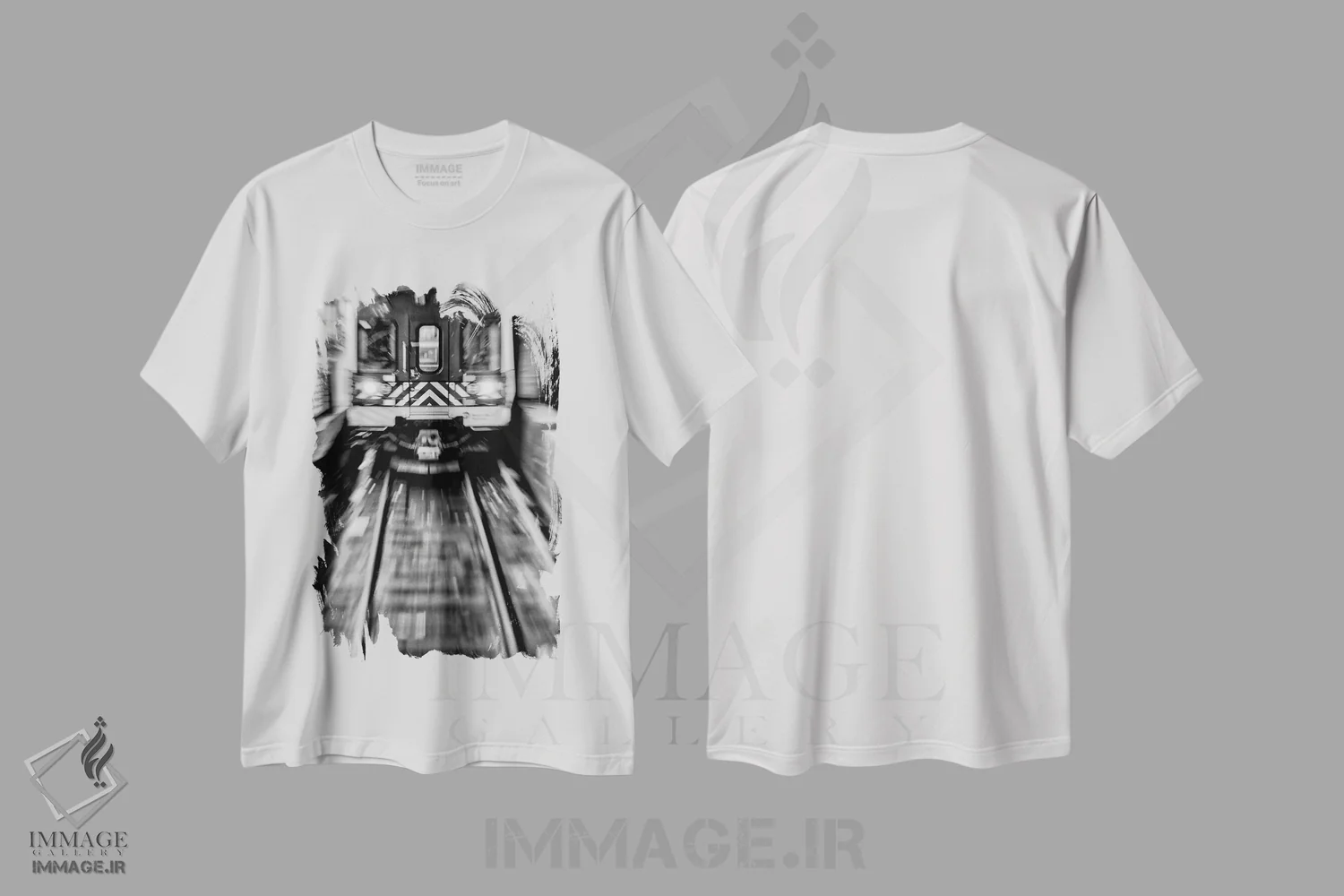 تیشرت سفید طرح دار مترو، عکاسی سیاه و سفید اثر گلاوکو منهالی | فروشگاه ایماژ