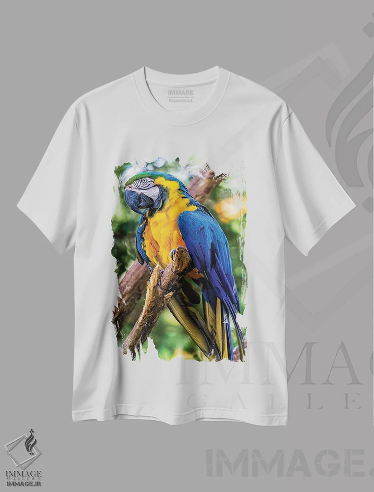 تیشرت سفید طرح دار مکائوی آبی، مدیوم اثر گلاوکو منهالی | immage.ir