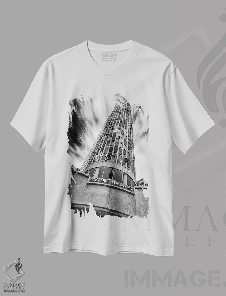 تیشرت سفید طرح دار عکاسی خیابانی ۴۰، عکاسی سیاه و سفید اثر گلاوکو منهالی | immage.ir
