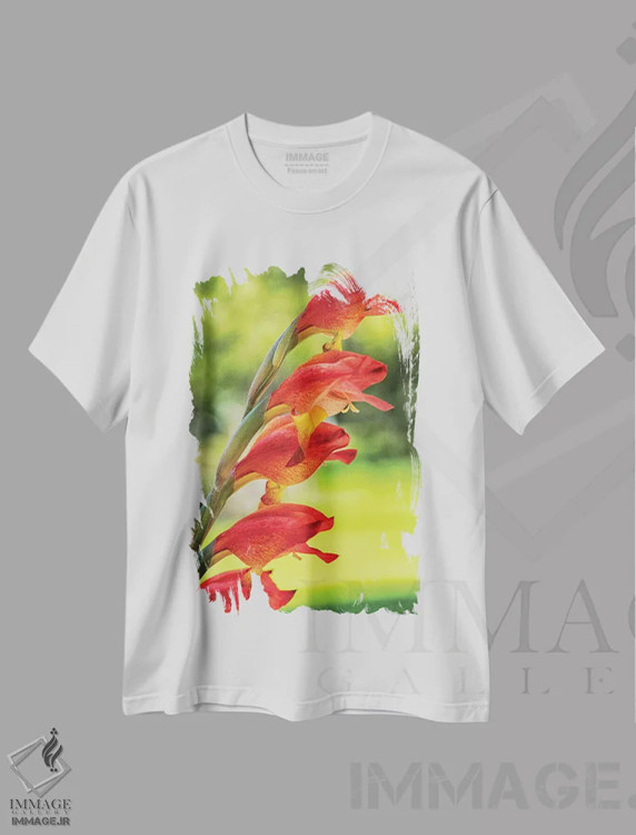 تیشرت سفید طرح دار گل گرمسیری قرمز، مدیوم اثر گلاوکو منهالی | فروشگاه ایماژ