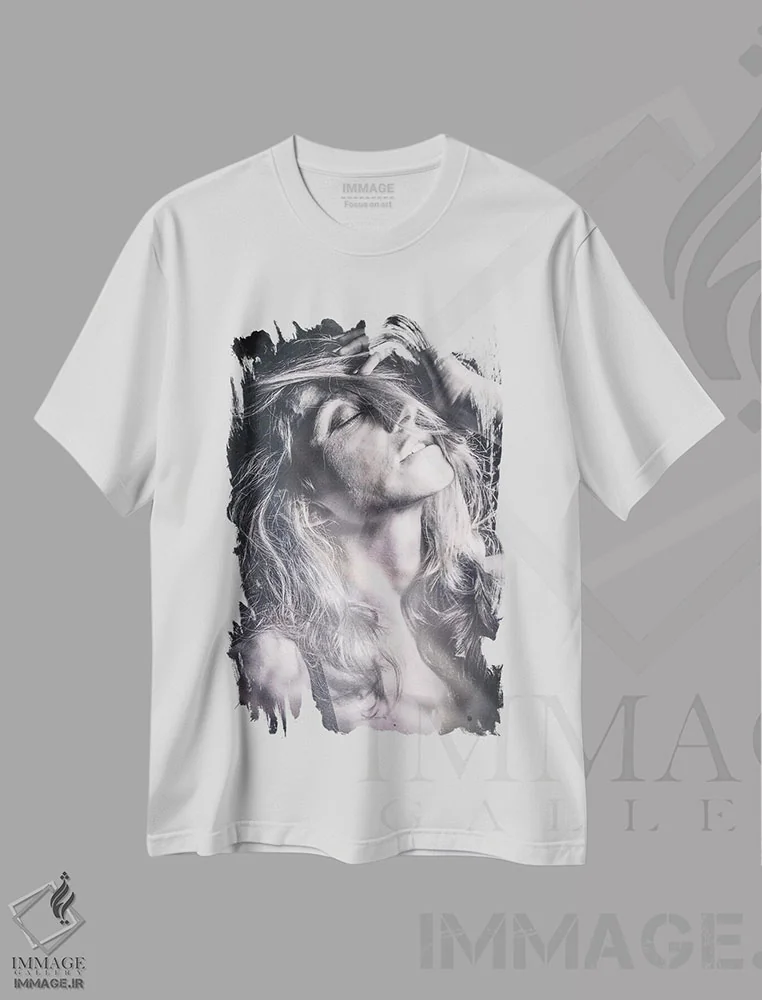 تیشرت سفید طرح دار پرتره شماره ۱۱، عکاسی سیاه و سفید اثر گلاوکو منهالی | immage.ir