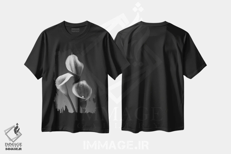 تیشرت مشکی طرح دار سه گل کالایلی صورتی در تصویر سیاه و سفید، عکاسی سیاه و سفید اثر جورج اوزه | فروشگاه ایماژ