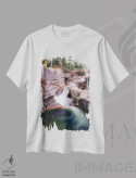 تیشرت سفید طرح دار آبشارهای رود آمونوسوک، مدیوم اثر جورج اوزه | فروشگاه ایماژ