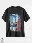 تیشرت مشکی طرح دار نمای خیابانی از برج بروکلین پل منهتن، نیویورک، مدیوم اثر جورج اوزه | فروشگاه ایماژ