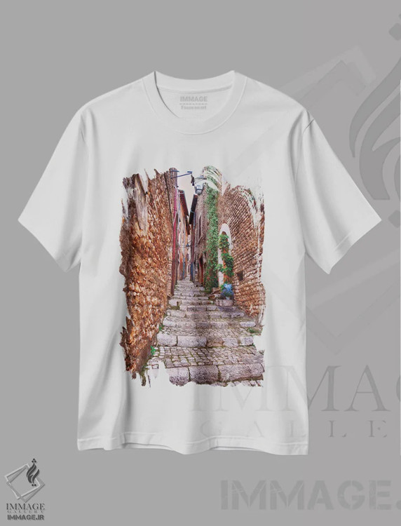 تیشرت سفید طرح دار کوچه ای در سرمونتا، مدیوم اثر جورج اوزه | immage.ir