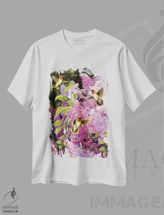 تیشرت سفید طرح دار مرغ مگس خوار و یاس بنفش، تزئینی اثر گرگ جوردانو | immage.ir