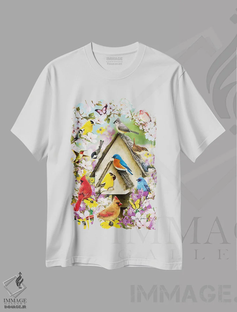 تیشرت سفید طرح دار پرندگان بهاری و درخت داگ وود، دکور روستایی اثر گرگ جوردانو | فروشگاه ایماژ