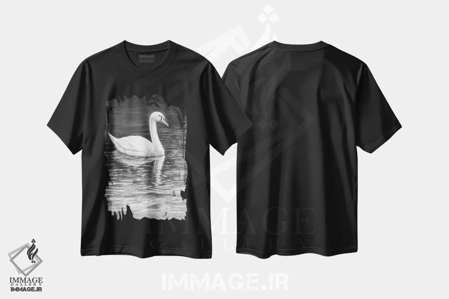 تیشرت مشکی طرح دار قو، دکور کلبه و لژ اثر گرگ جوردانو | immage.ir