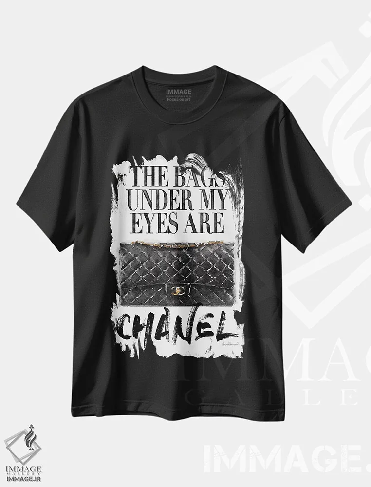 تیشرت مشکی طرح دار کیف سیاه، تزئینی اثر آماندا گرینوود | immage.ir