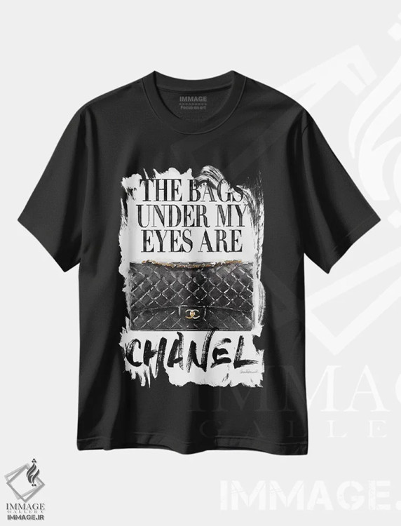 تیشرت مشکی طرح دار کیف سیاه، تزئینی اثر آماندا گرینوود | immage.ir