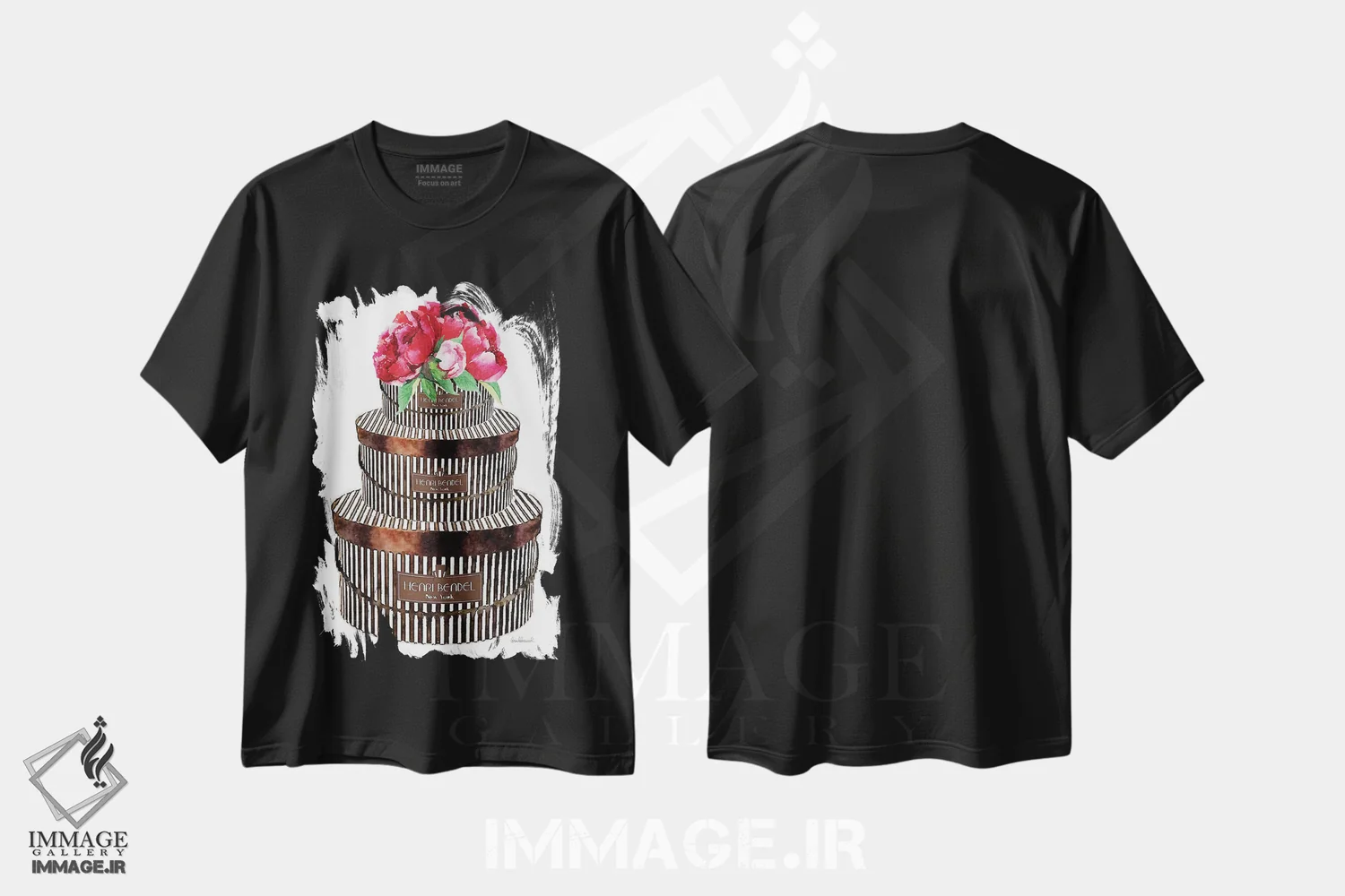 تیشرت مشکی طرح دار جعبه های کلاه با گل های قرمز، دکور معاصر اثر آماندا گرینوود | فروشگاه ایماژ