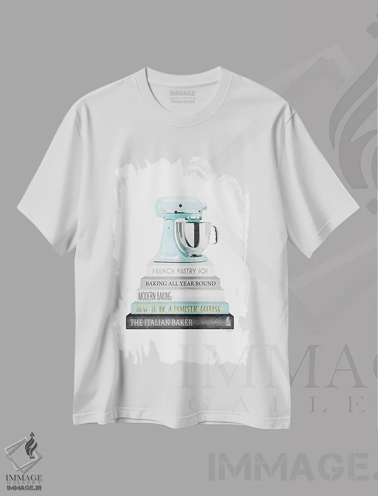 تیشرت سفید طرح دار دسته کتاب آشپزی با همزن فیروزه ای، تزئینی اثر آماندا گرینوود | فروشگاه ایماژ