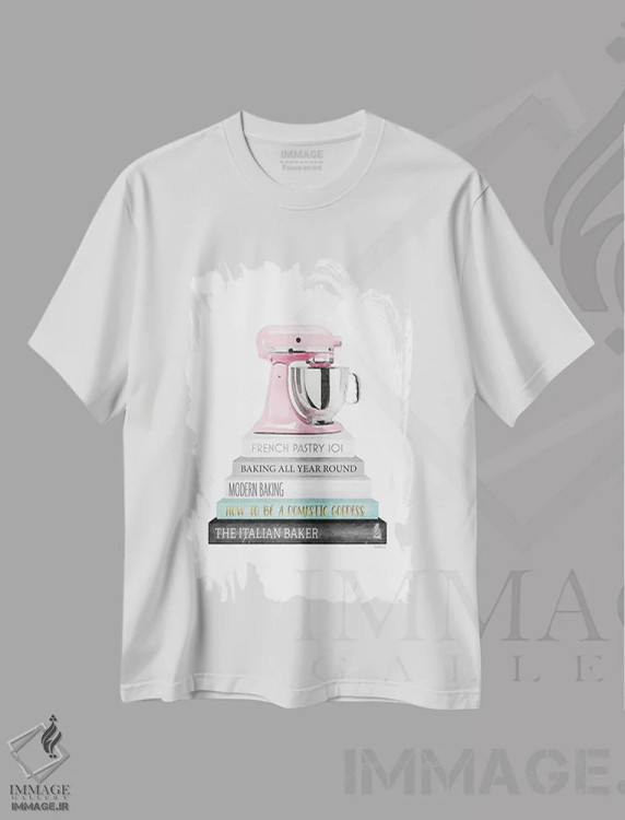 تیشرت سفید طرح دار دسته کتاب آشپزی خاکستری و فیروزه ای با همزن صورتی، تزئینی اثر آماندا گرینوود | immage.ir