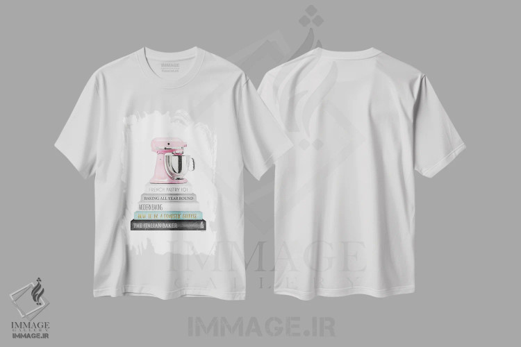 تیشرت سفید طرح دار دسته کتاب آشپزی خاکستری و فیروزه ای با همزن صورتی، تزئینی اثر آماندا گرینوود | immage.ir