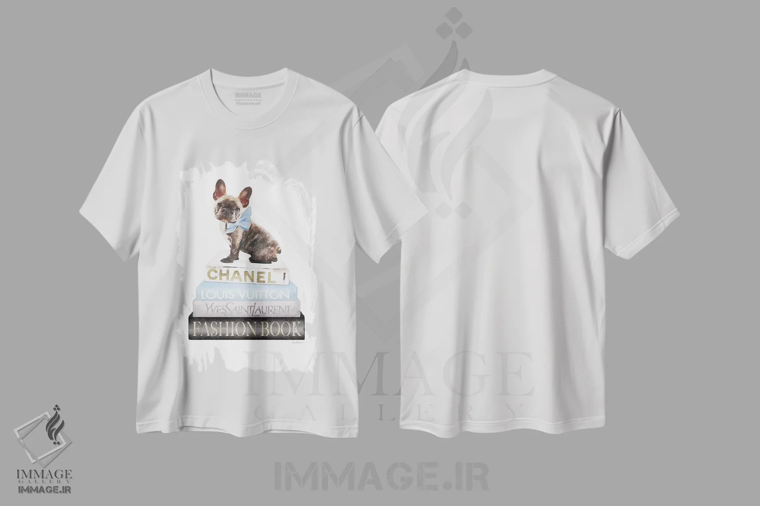 تیشرت سفید طرح دار کتاب های خاکستری و آبی با فرنچ بولداگ خط دار، تزئینی اثر آماندا گرینوود | immage.ir