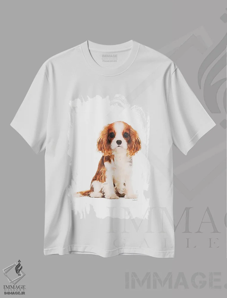 تیشرت سفید طرح دار اسپانیل کینگ چارلز، تزئینی اثر آماندا گرینوود | immage.ir
