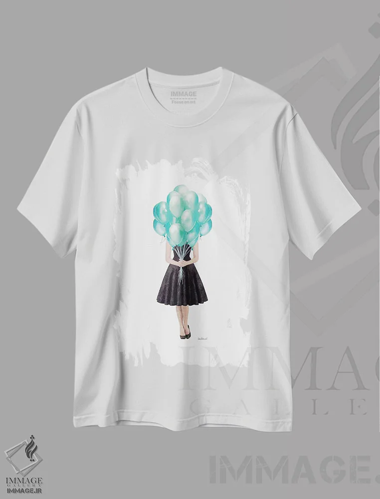 تیشرت سفید طرح دار Teal,آدری در حال نگه داشتن بادکنک، فیروزه ای، تزئینی اثر آماندا گرینوود | immage.ir